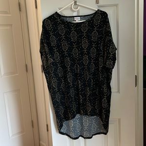 XS LuLaRoe Irma tunic